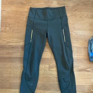 Athleta Rainer Tights Medium dark green